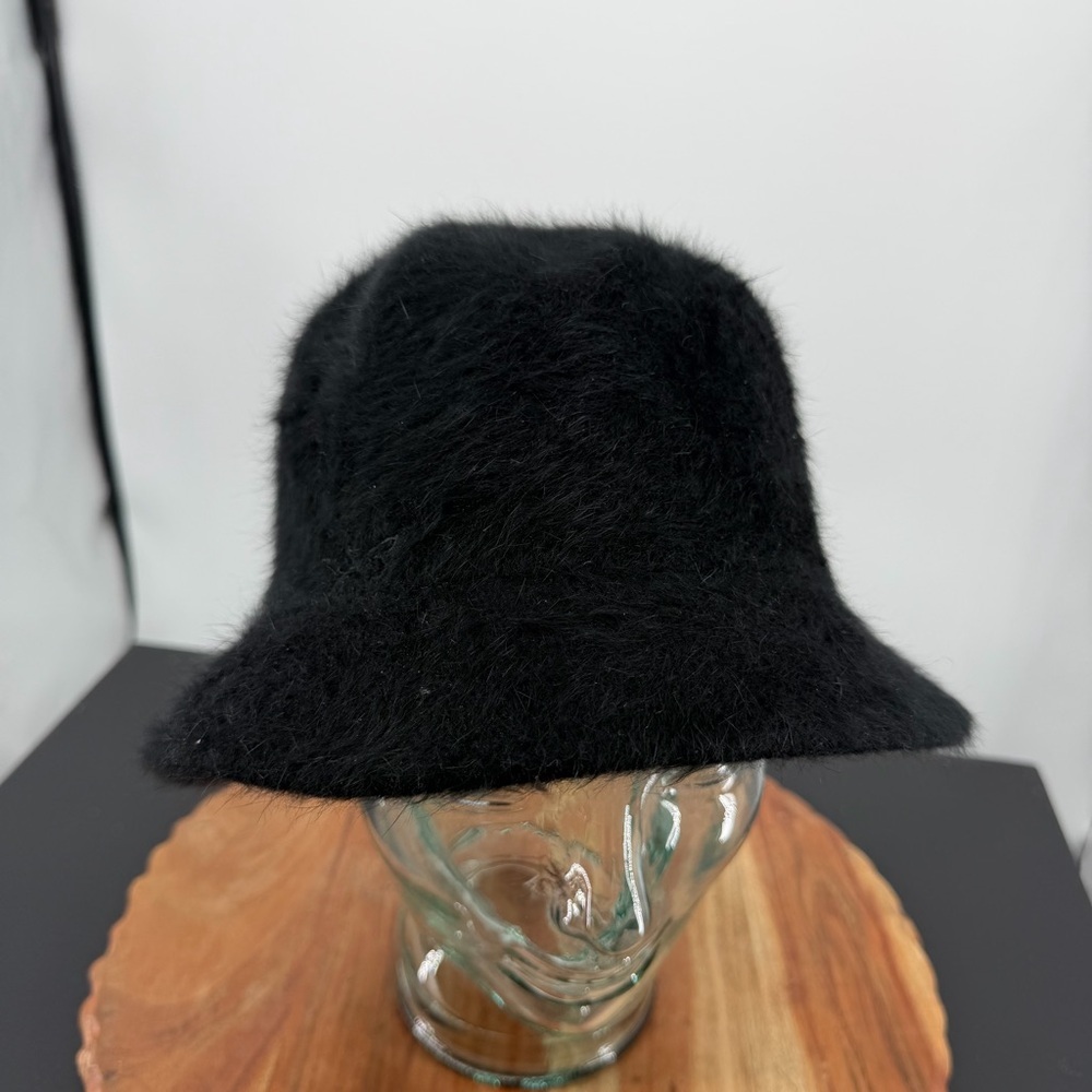 Betmar New York bucket Hat Angora Rabbit fur Hair blend Women’s‎ Black